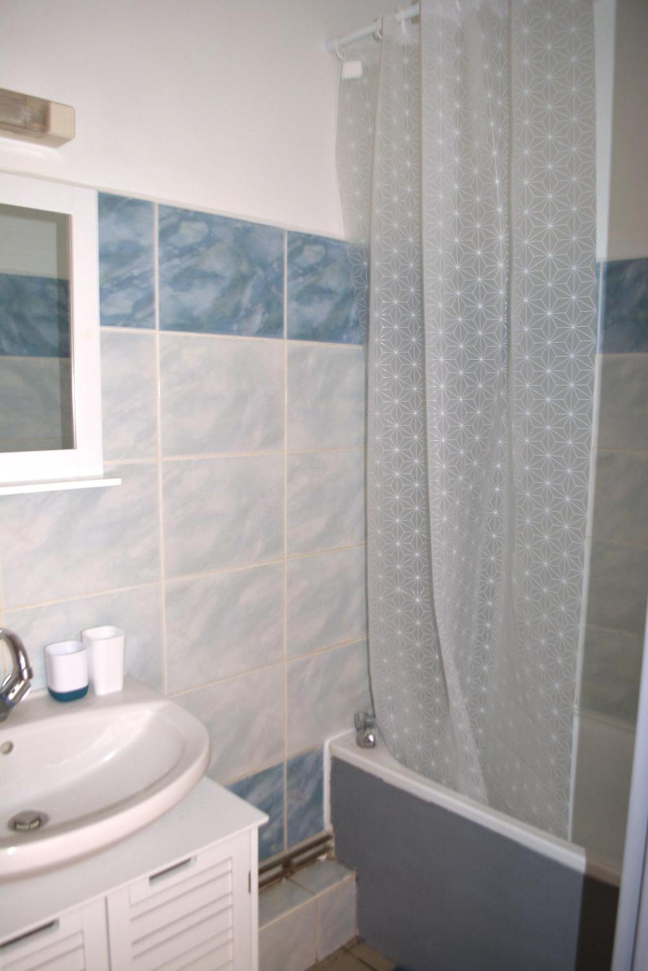 Comme Chez Soi - Studio Tout Equipe - By Sister Home Saint-Denis Dış mekan fotoğraf